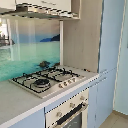Marina Bay Mamaia-sat Apartamento *